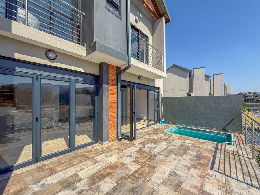 3 Bedroom Property for Sale in The Islands Estates North West
